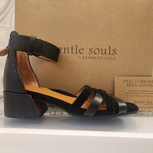 Gentle Souls Black Leather "Break My Park" Sandals. NIB. Size 5.5